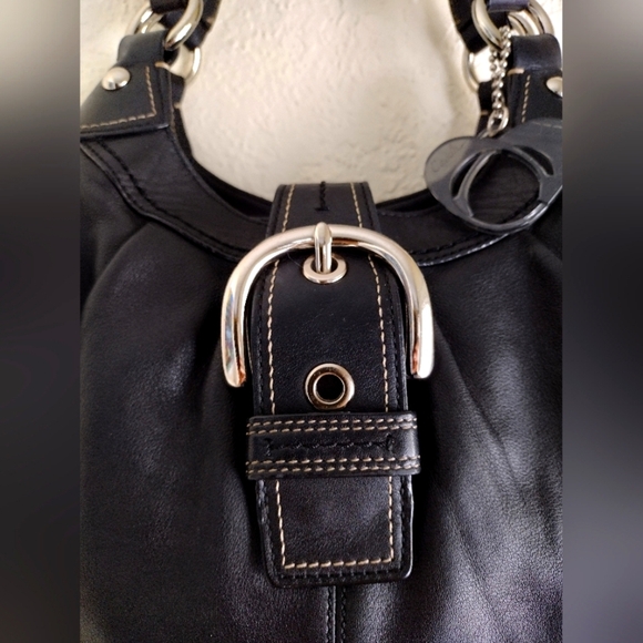 Coach Soho Black Leather Lynn Hobo Bag F15527 - Picture 5 of 13